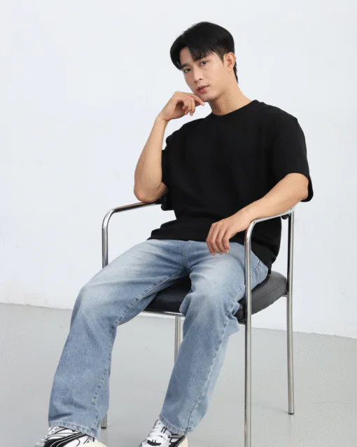 Áo thun Basic Loose | Black – Flagship - Hình ảnh 5
