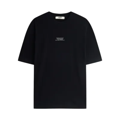 Áo thun Plastisol - Black | In giữa | StepForward Collection